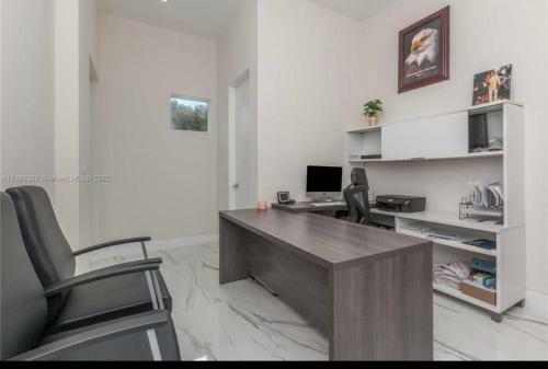 Villa ??? The White House In Miami ??? 1.15acre 4600 Sqft