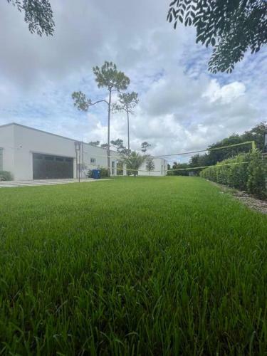 Villa ??? The White House In Miami ??? 1.15acre 4600 Sqft