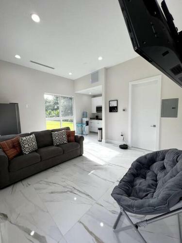 Villa ??? The White House In Miami ??? 1.15acre 4600 Sqft