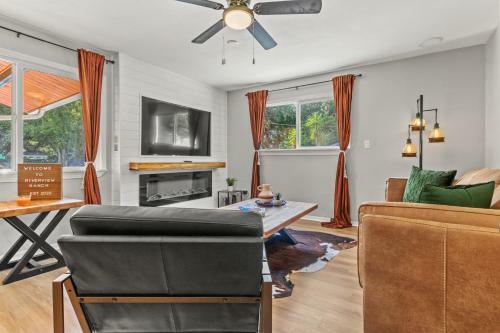 Stunning 4/2 Ranch Style Home Near Tampa Bay