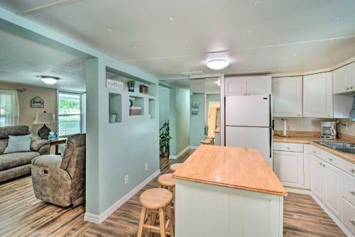 Peaceful Satsuma Escape With Dunns Creek Access