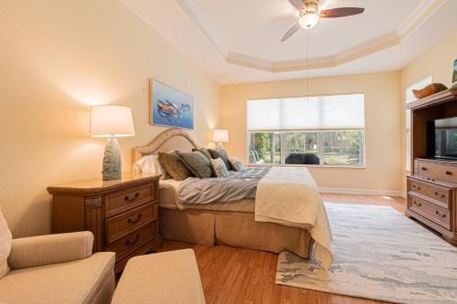Aviano Dr With Lake View