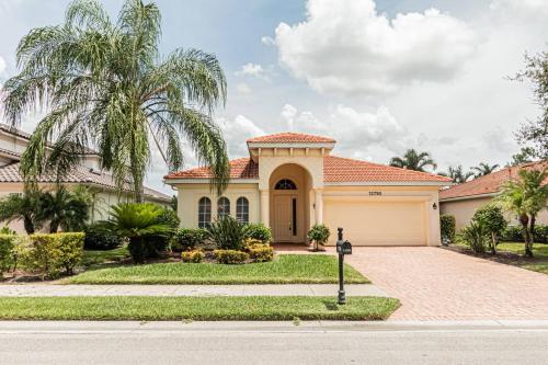 Aviano Dr With Lake View