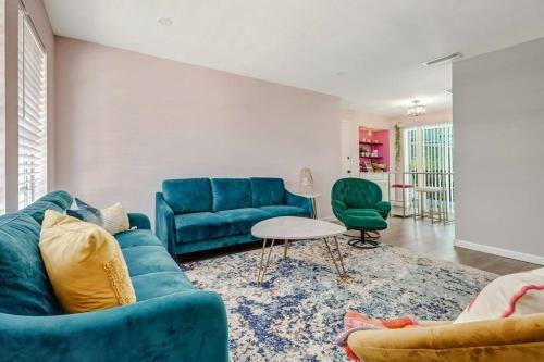 Villa Flamingo House