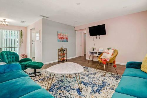 Villa Flamingo House