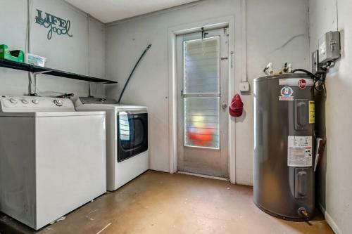 Villa Flamingo House