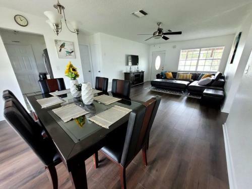 Relaxing Vacation Home Near Weeki-wachee