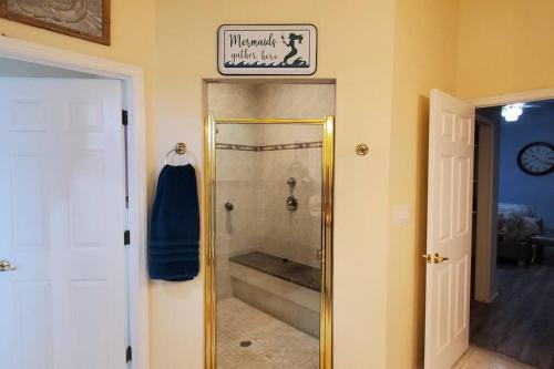Spacious Home W/ Heated Pool, Game & Bunk Room!