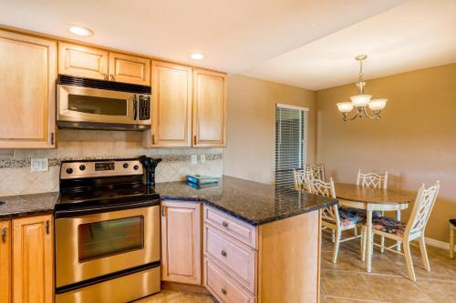 Hotel Bay Oaks 75