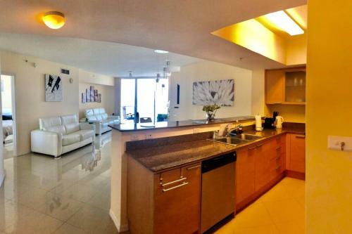 Apartamento Gorgeous Oceanfront Sunny Isles Beach Condo