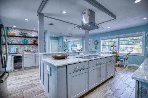 Peaceful, Gorgeous, Near Siesta Key, 3 Bed, 2 Bath