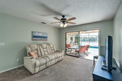 Lakeside Venice Home With Private Pool And Patio!