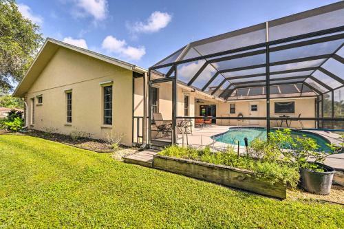 Lakeside Venice Home With Private Pool And Patio!