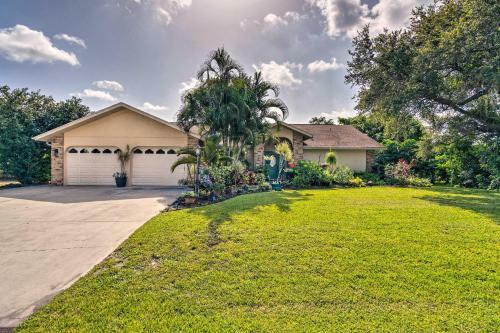 Lakeside Venice Home With Private Pool And Patio!