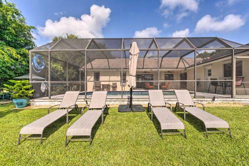 Lakeside Venice Home With Private Pool And Patio!