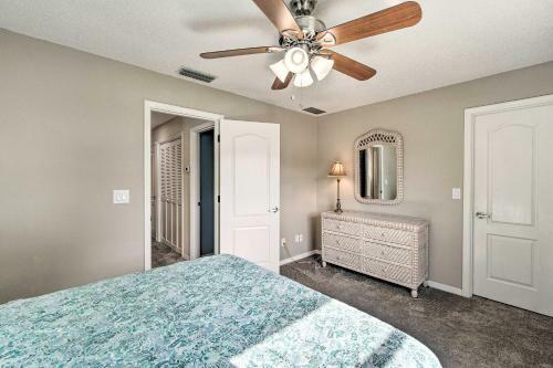 Lakeside Venice Home With Private Pool And Patio!