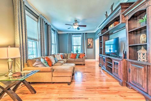 Elegant And Bright Tampa Home 1 Mi To Downtown