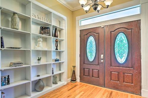 Elegant And Bright Tampa Home 1 Mi To Downtown