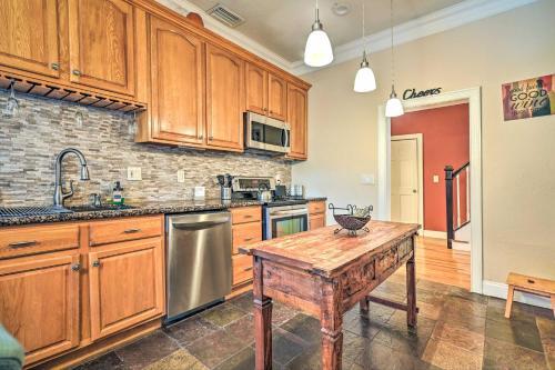 Elegant And Bright Tampa Home 1 Mi To Downtown