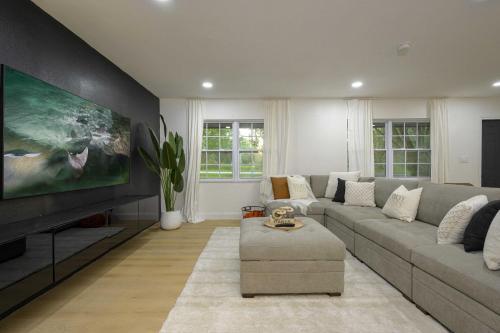 All-encompassing Retreat With Pool And Game Room!