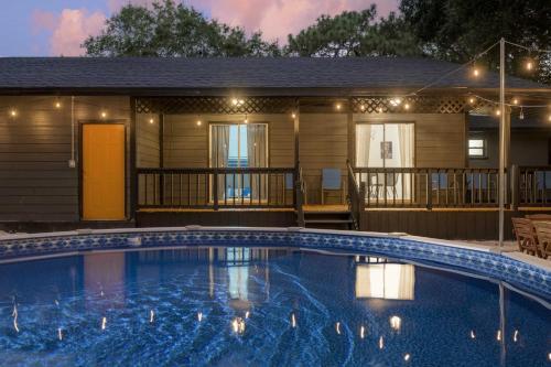 All-encompassing Retreat With Pool And Game Room!