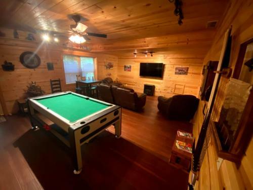 Lazy Springs Cabin