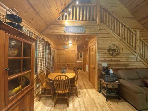 Lazy Springs Cabin