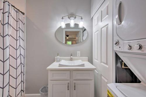 Renovated Atlanta Home About 5 Mi To Downtown!