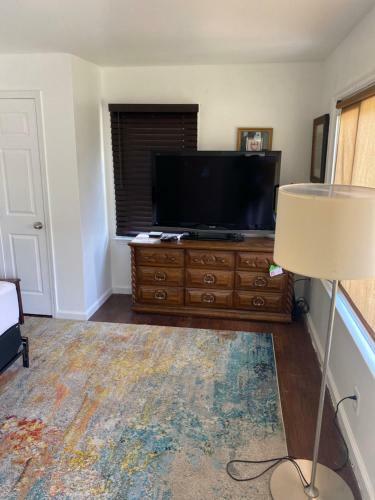 The Greenroof Ranch Room1 Free Parking