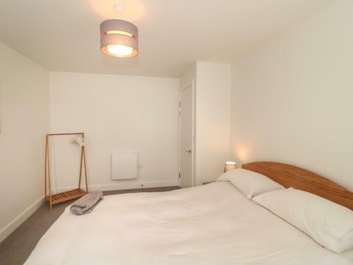 Apartment 8
