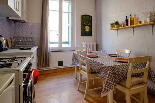 Maison De Ville Avec Terrasse Vue Cit� - Centre-ville