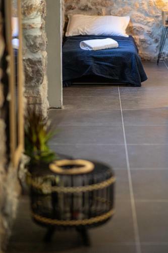 V&m Traditional Luxury Villa