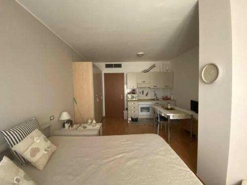Apartamento Incantevole Monolocale A Desio
