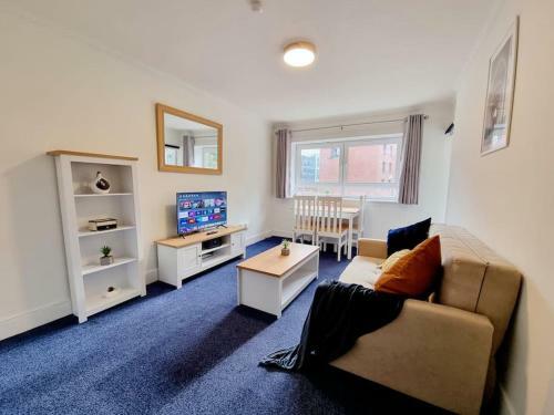 Unique 1-bed Serviced Apartment With Free Parking