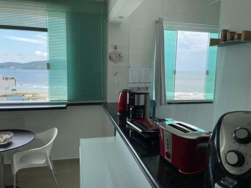 Apartamento Encantador Em Frente Ao Mar