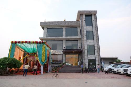 Hotel The Ritu's Resort