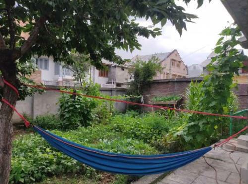3 Kms To Dal Lake 2br In A Residential Home