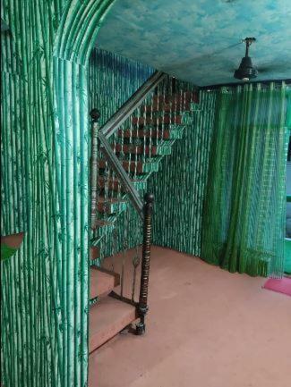 3 Kms To Dal Lake 2br In A Residential Home