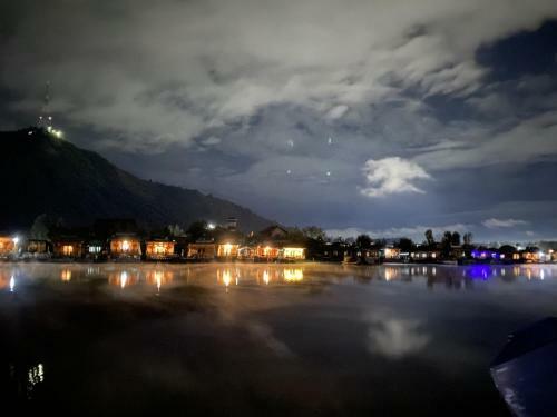 Hotel The Pearl Continental