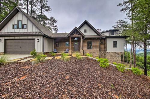 Charming Ellijay Escape Hot Tub And Game Room