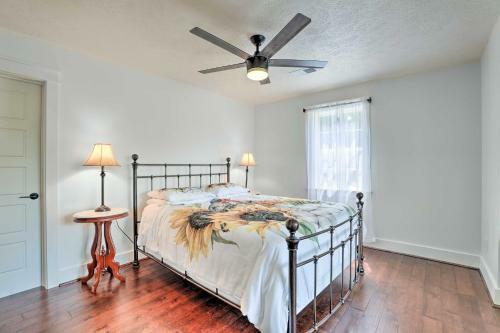 Charming Lakefront Retreat Dock And Boat Slip!