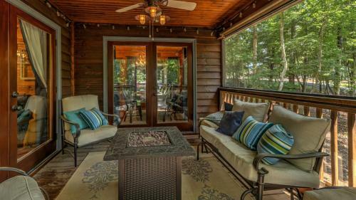 Blue Chalet By Escape To Blue Ridge
