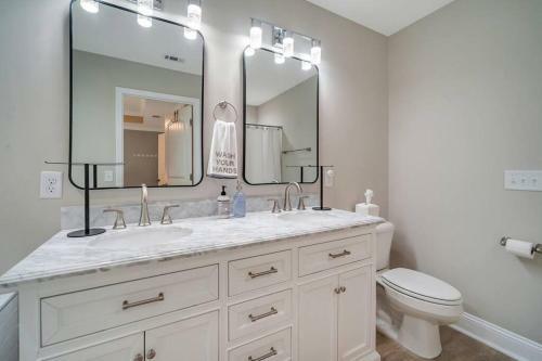 Beautiful New Construction Only 4 Min To Downtown!