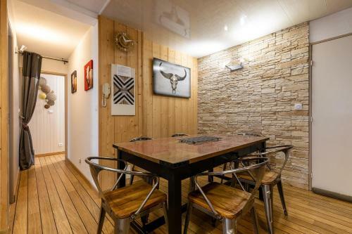 Apartamento Appartement Centre Ville Parking Couvert Wifi Balcon