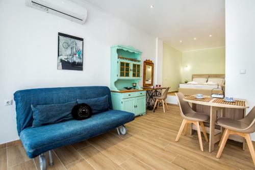 Malama's Beach House Pico