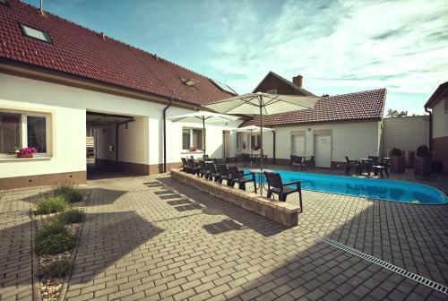 Hostal Penzion Kratochv�l