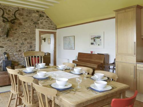 Hume Orchard Steading