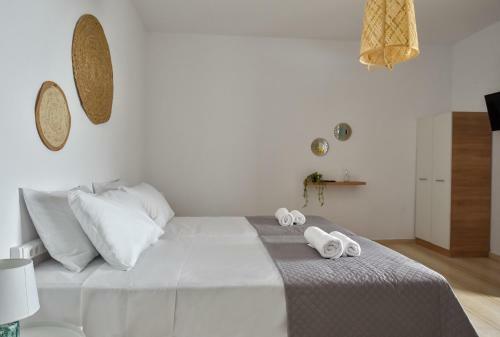 Eva Studios & Apartments