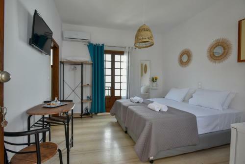Eva Studios & Apartments