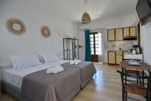 Eva Studios & Apartments